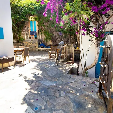 Duplex Summer House 2br Wterrace At Gundogan Beach Bodrum